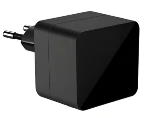 Síťový adaptér se skrytou IP kamerou - IP025