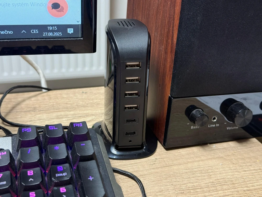 USB hub se skrytou Full HD IP kamerou - HB05
