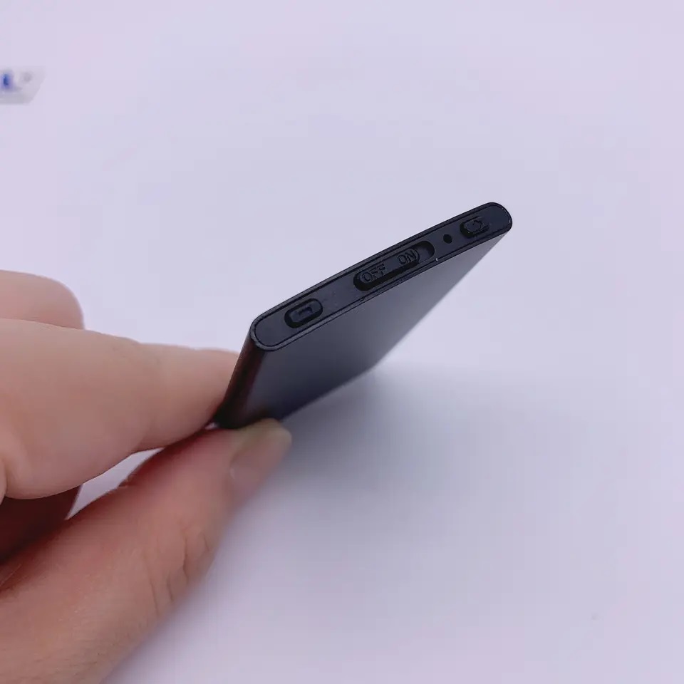Ultratenký digitální diktafon - WEM23