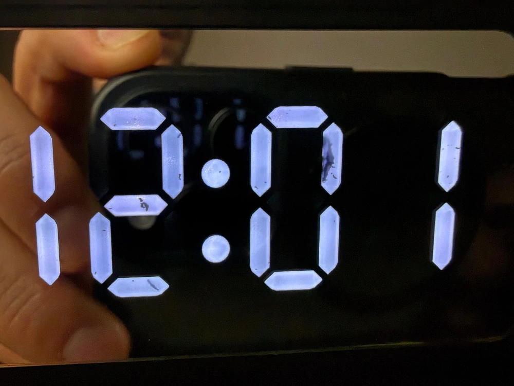 3v1 budík s bezdrátovým dobíjením a skrytou Full HD WiFi kamerou - HT506