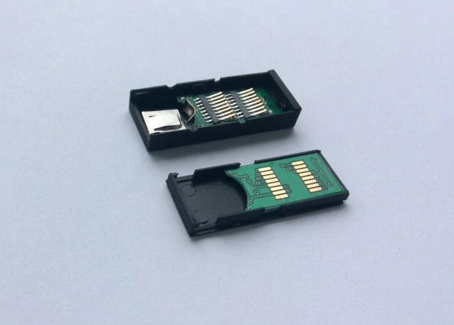 Miniaturní diktafon EDIC-mini Tiny Plus - B70 150 HQ