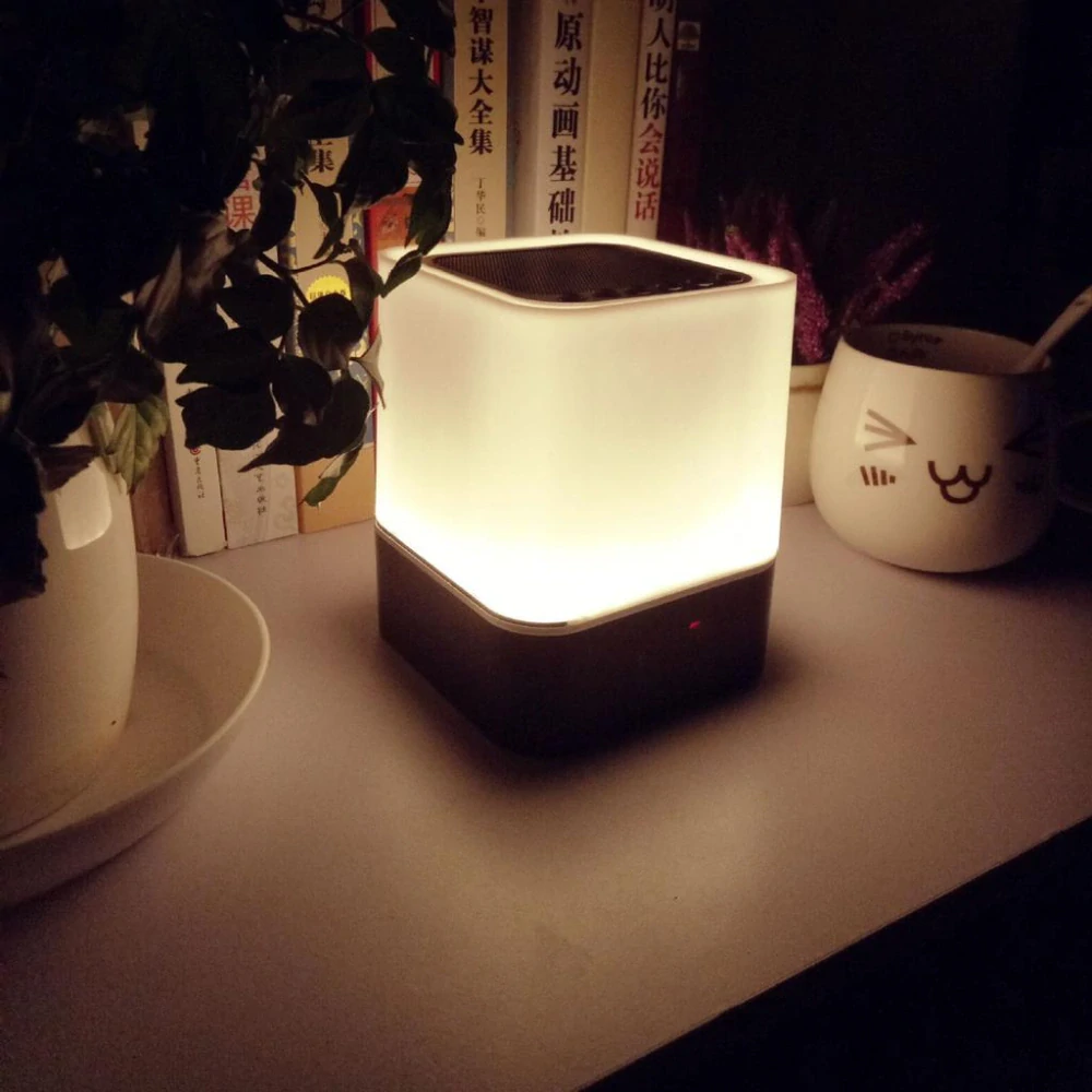 Multifunkční LED lampa s Bluetooth reproduktorem a budíkem - DY-28